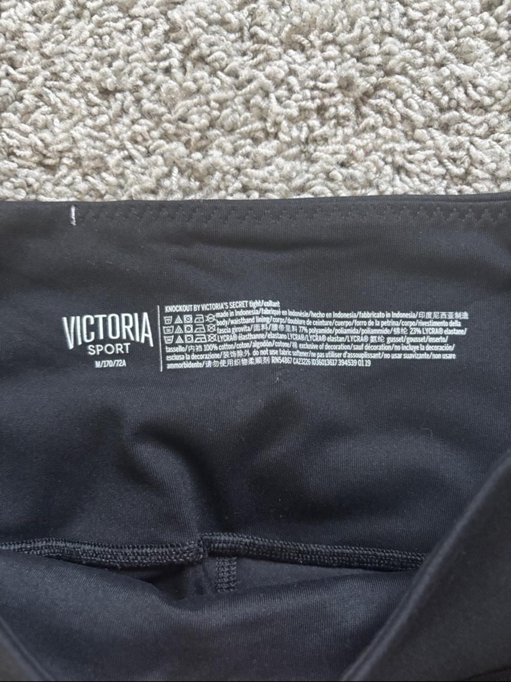 Victoria Sport Knockout Sleek Black High-Rise Workout Leggings - Picture 4 of 12